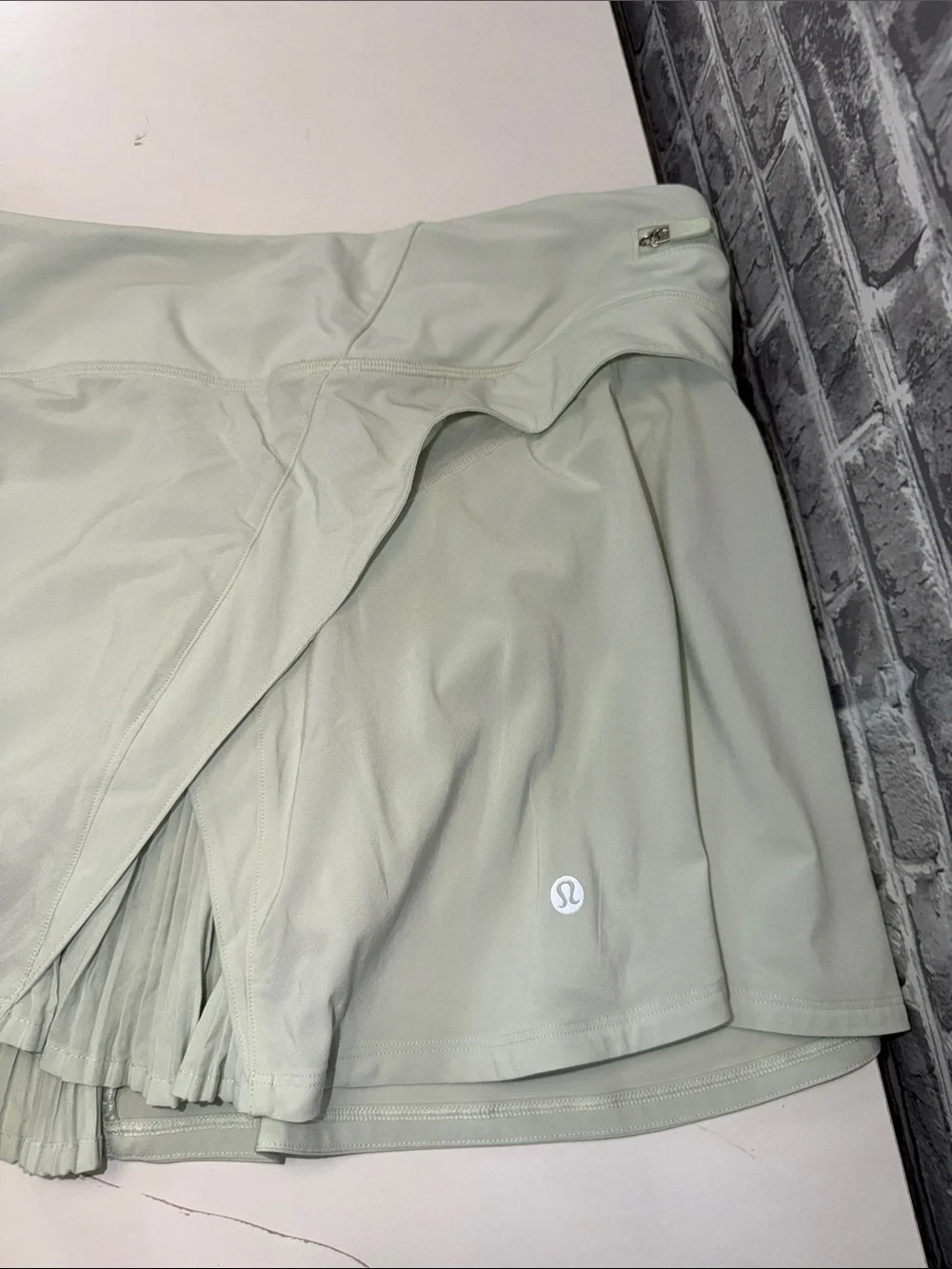 lululemon athletica lululemon light